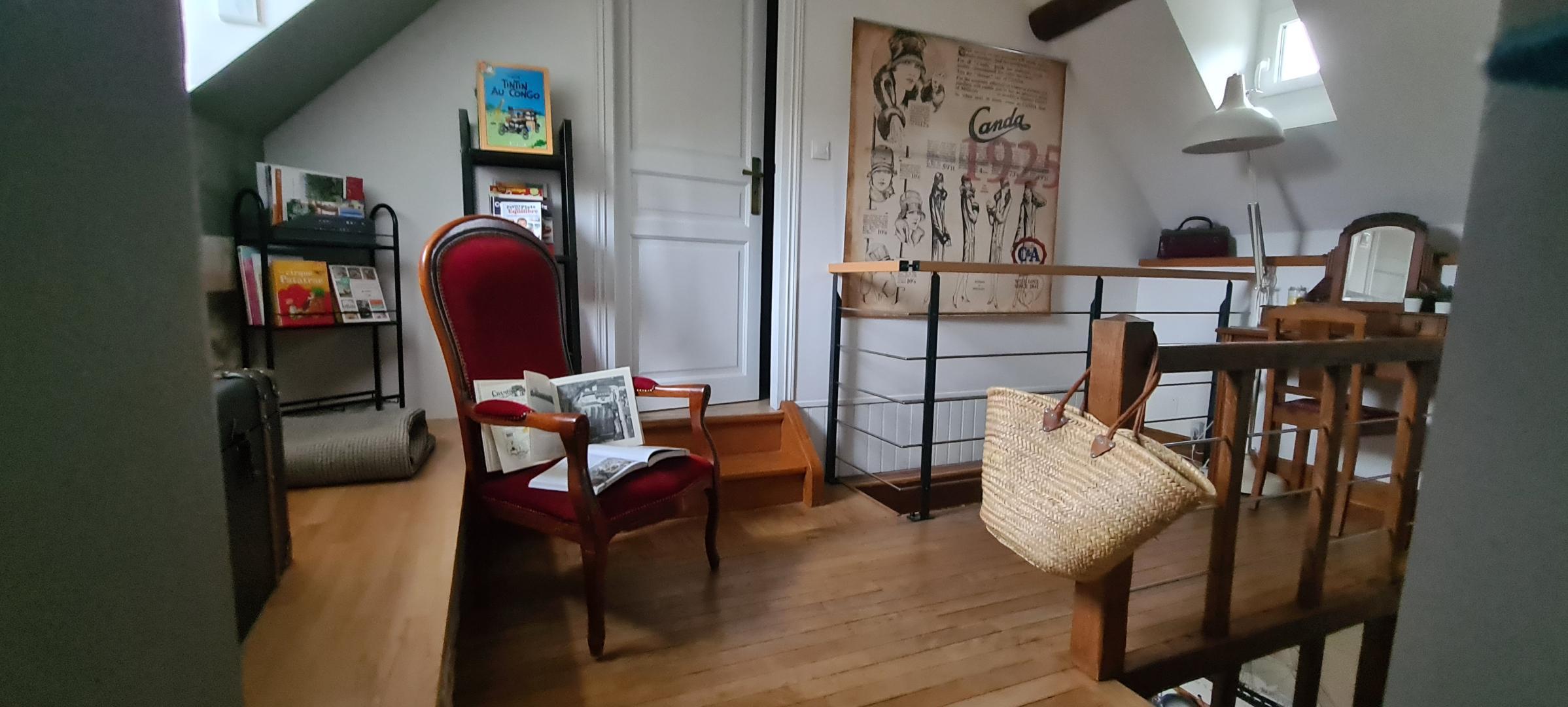 MORIENVAL Re-pause pieds