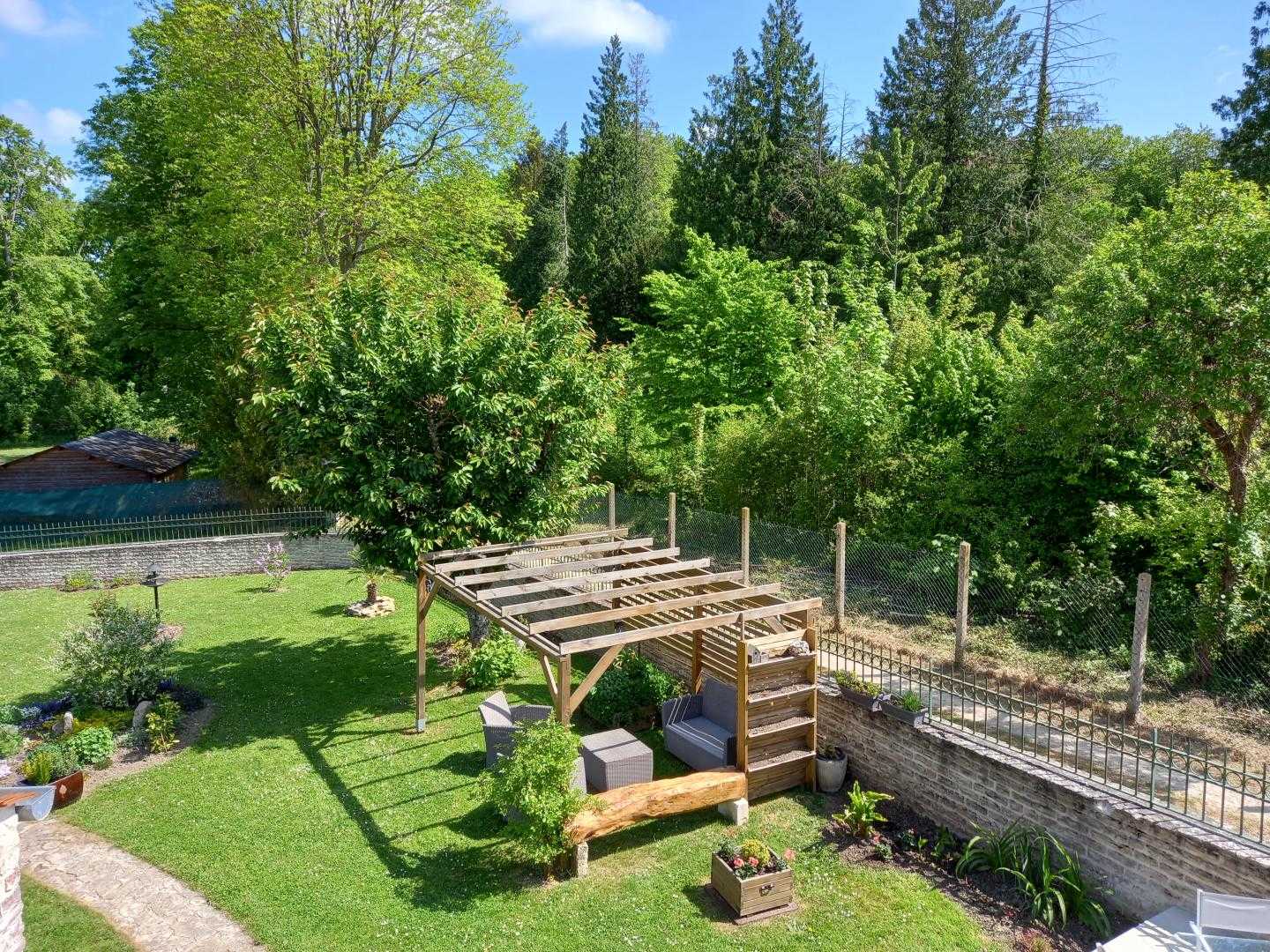 MORIENVAL Re-pause pieds