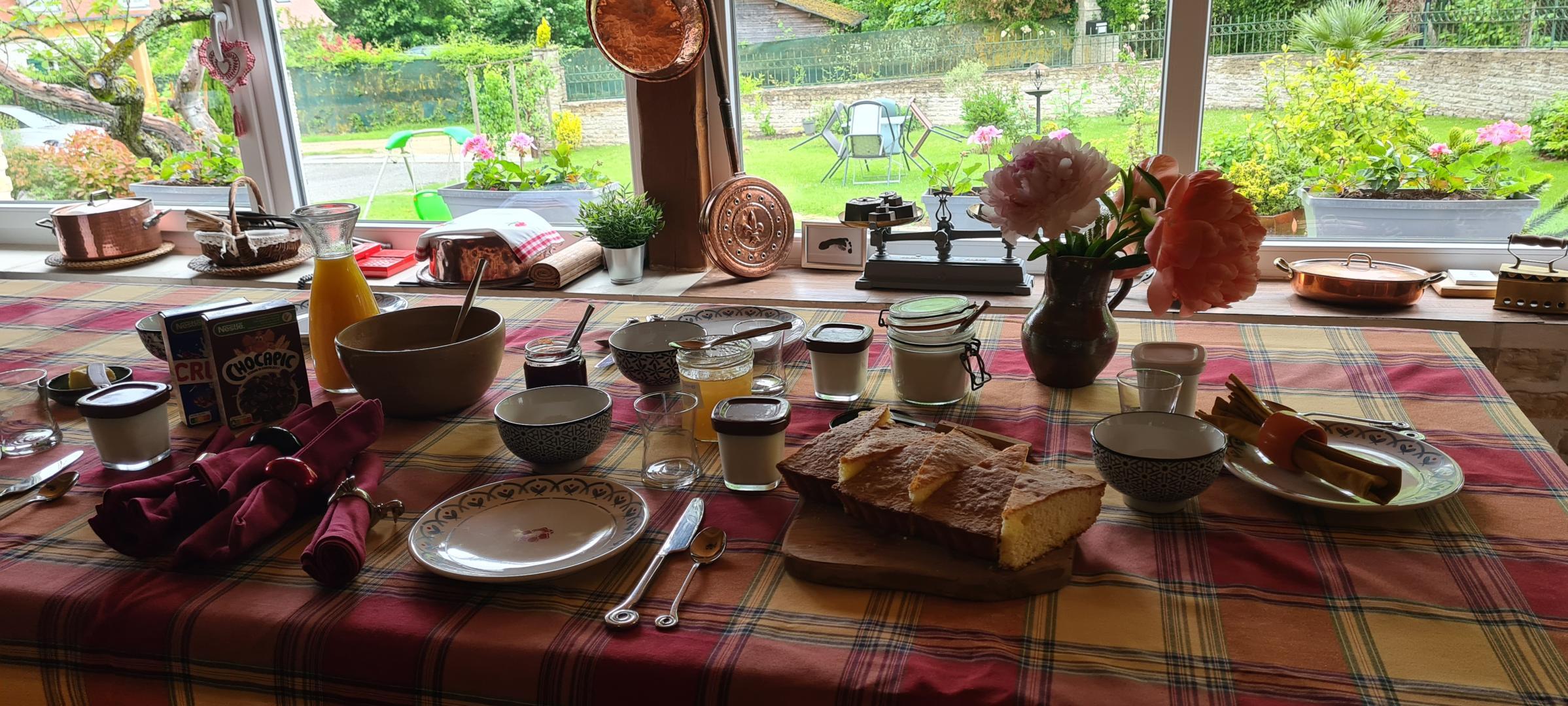 MORIENVAL Re-pause pieds