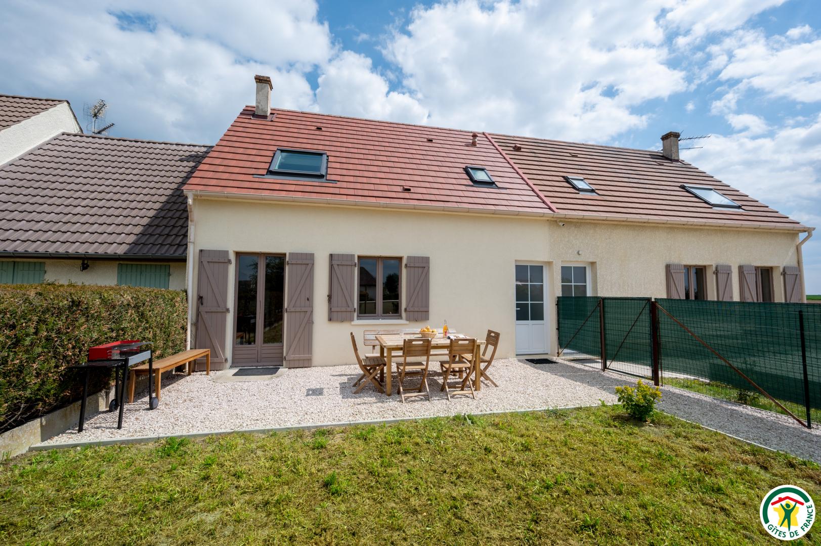 CHEVREVILLE Le gite rouge