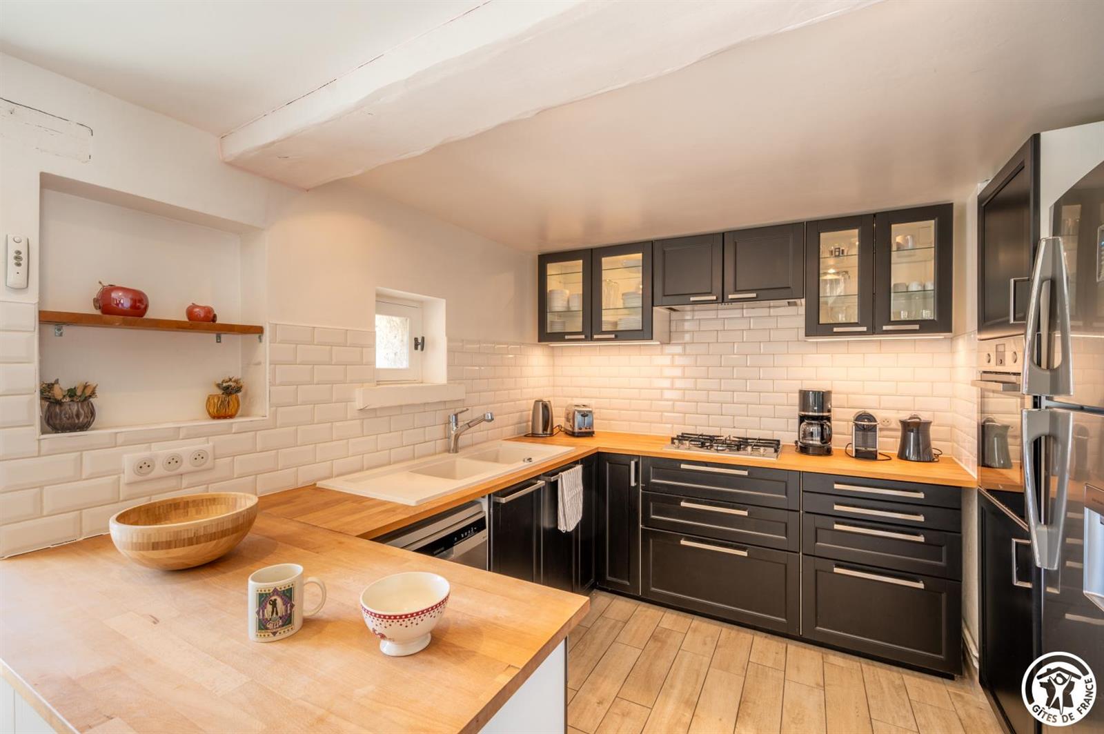 CHEVREVILLE Les Roches