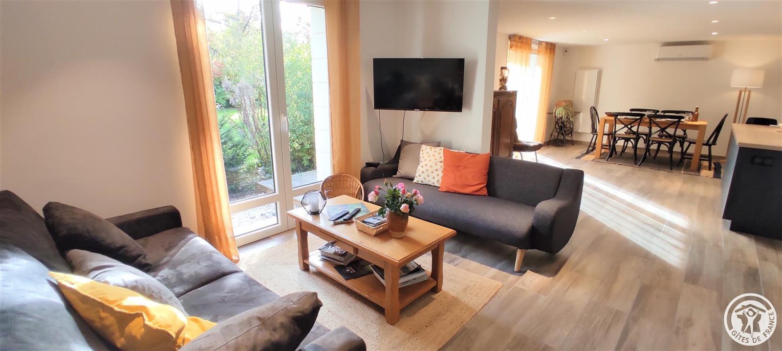 TRACY LE VAL La Petite Cassine