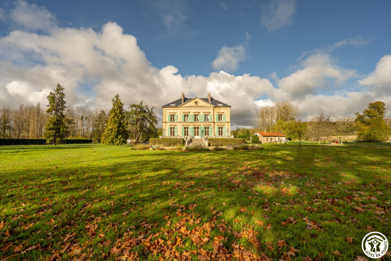 HONDAINVILLE Chambres d'hôtes au Chateau Vert