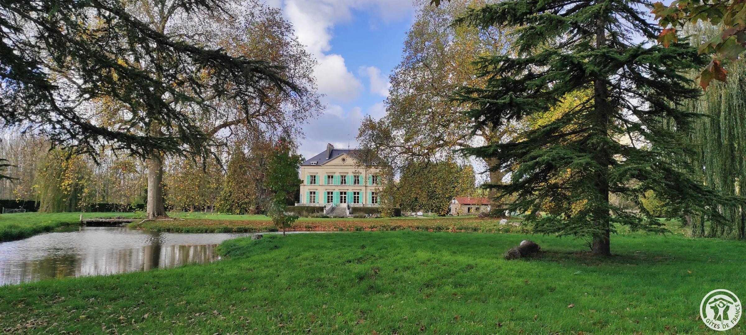 HONDAINVILLE Chambres d'hôtes au Chateau Vert