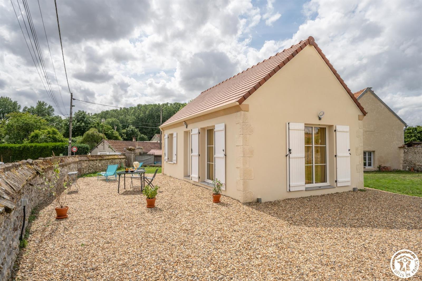 FAY LES ETANGS Le gite de l'artiste