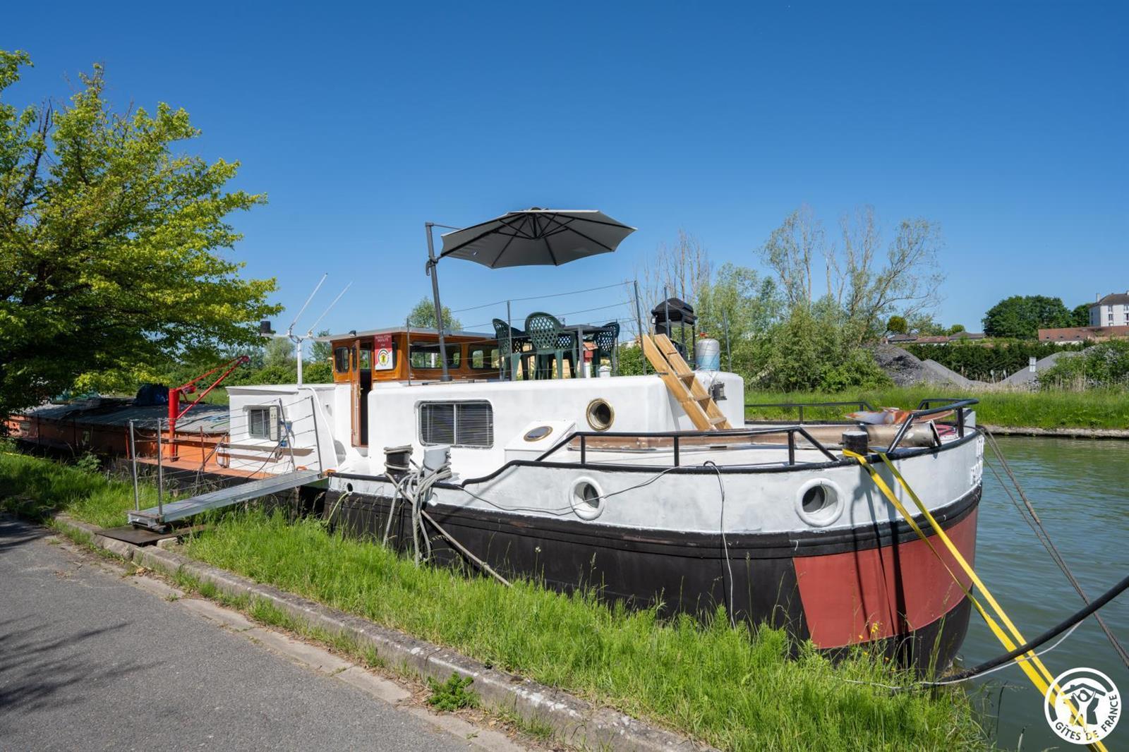 THOUROTTE 