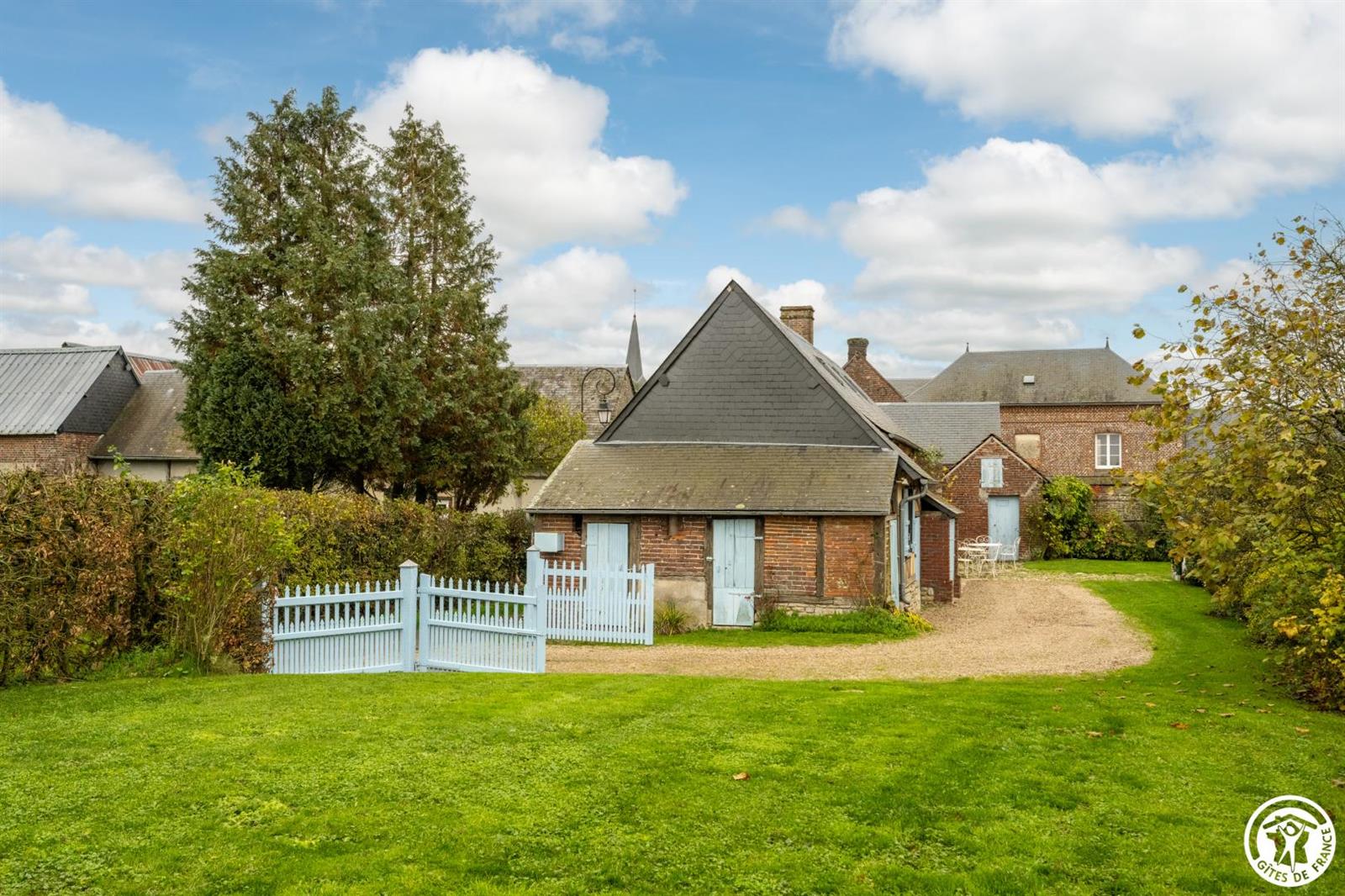 SENANTES Le logis bleu