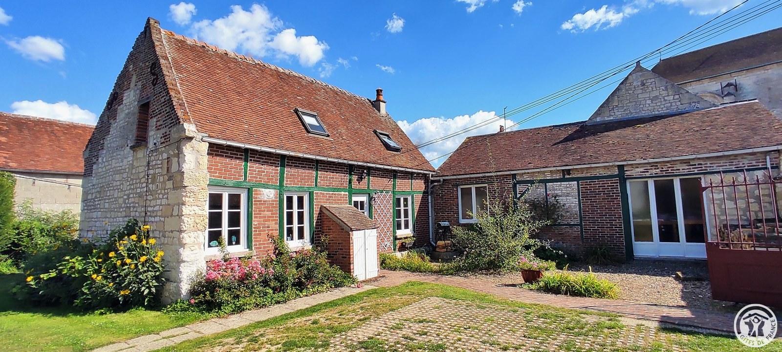 LA-NEUVILLE-ROY Gîte de Mr Le Roy