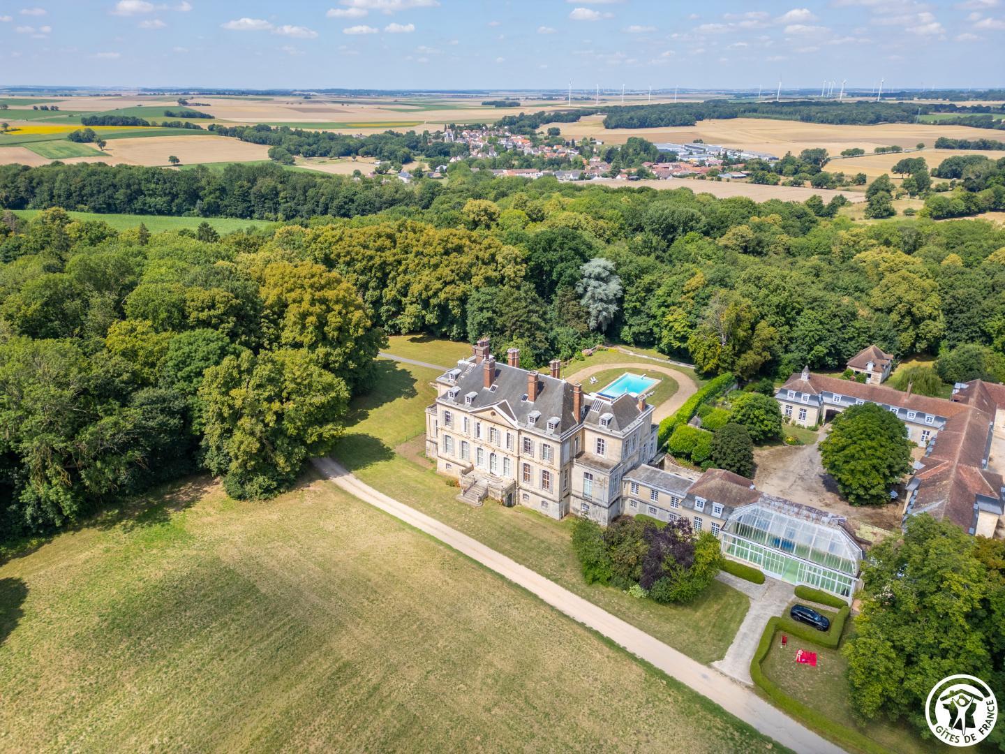 CUVILLY Gîte l'Orangerie
