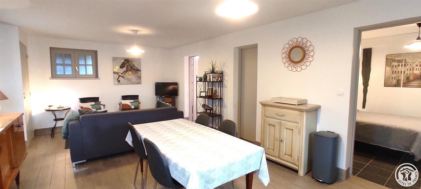 SAINT-GERMER-DE-FLY Les Poneys et Les chevaux