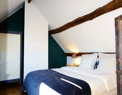 Gite Senlis Oise avec chambre parentale vue sur le jardin et la plaine 550 (002)