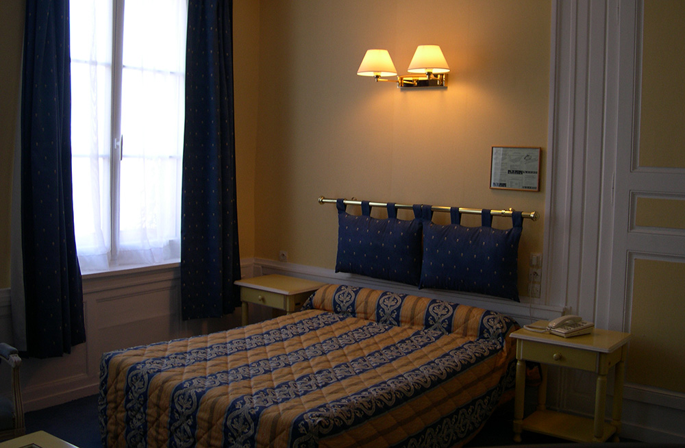 Hôtel Bannière de France < Laon < Aisne < Picardie