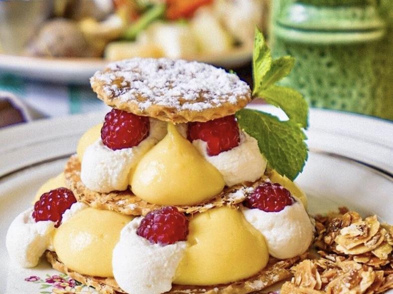 Mille feuille aux framboises fraîches