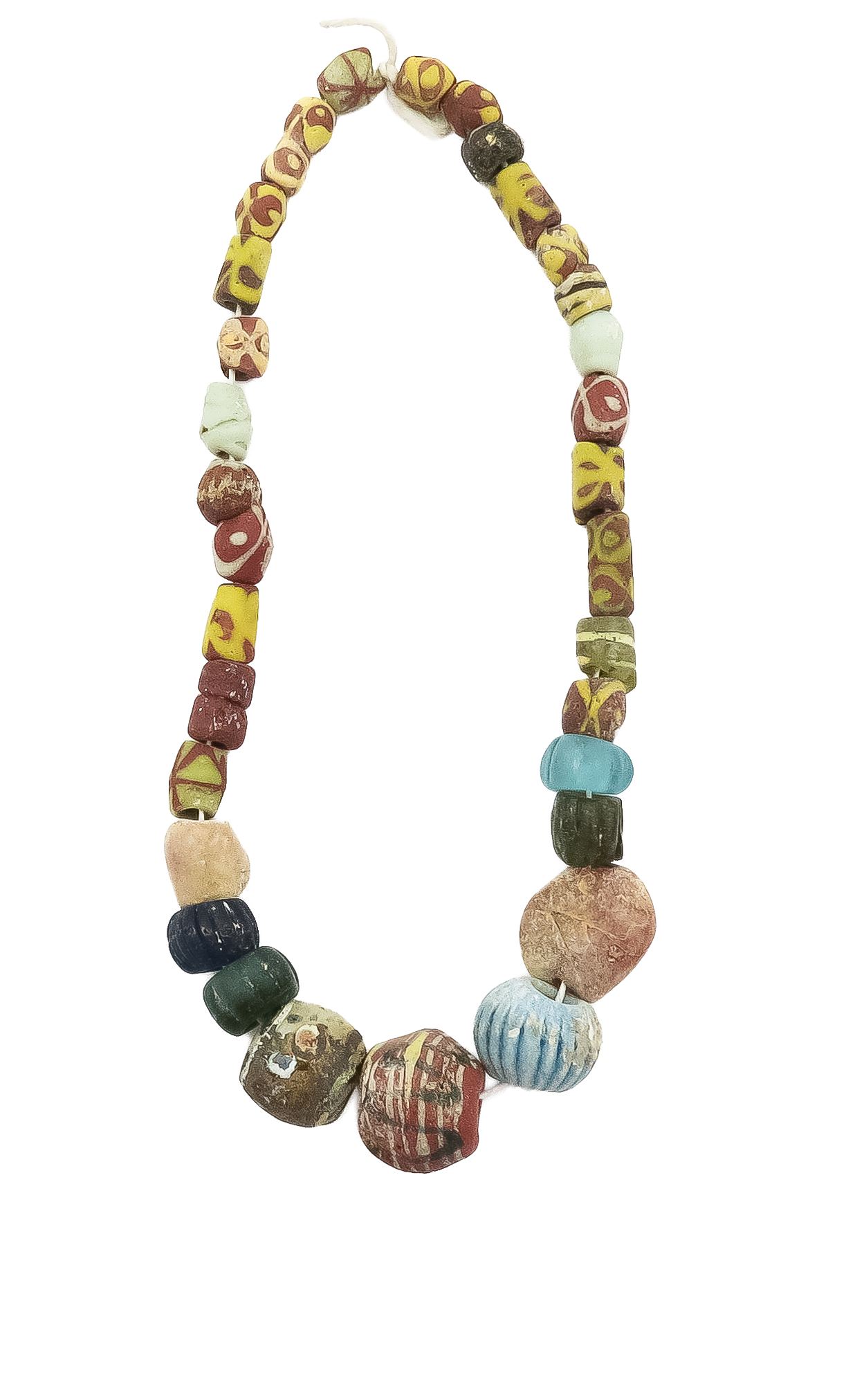 Collier de perles en verre, nécropole de Cuignières