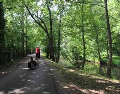 allee parc urbain berges therain montataire