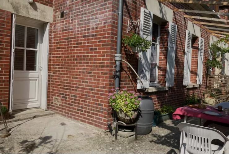 Photo Cour d'entrée