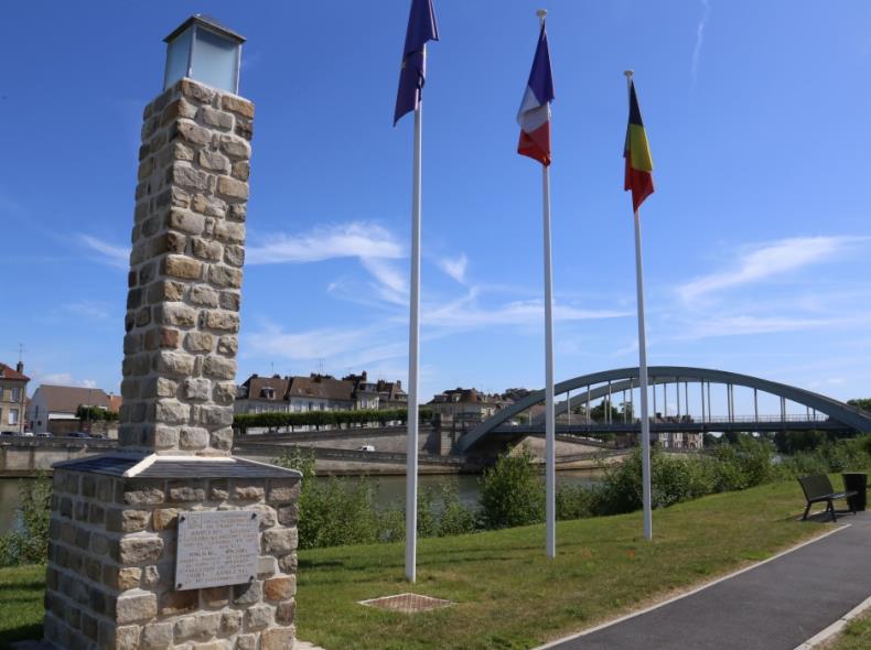 Promenade1-ancien-phare-auvelais-CC-Pays-Oise-et-d-Halatte