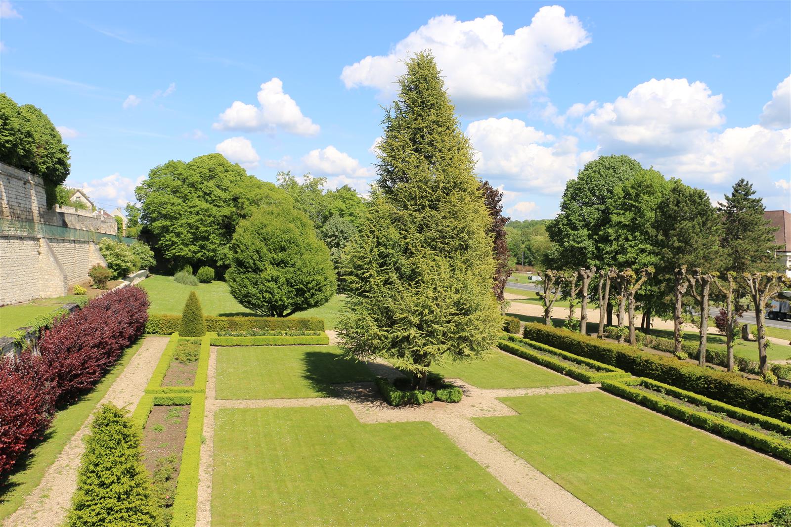 SAINT_LEU_D_ESSERENT-Jardin_Mairie-Creil_Sud_Oise_Tourisme  (14)