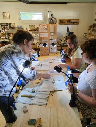 Totems_Messager_atelier18'