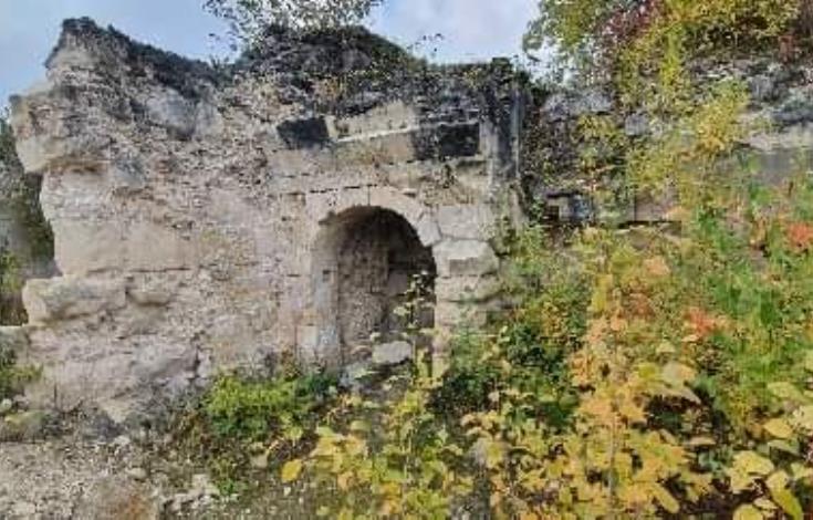 VEH Vestiges du chateau @OTPOH