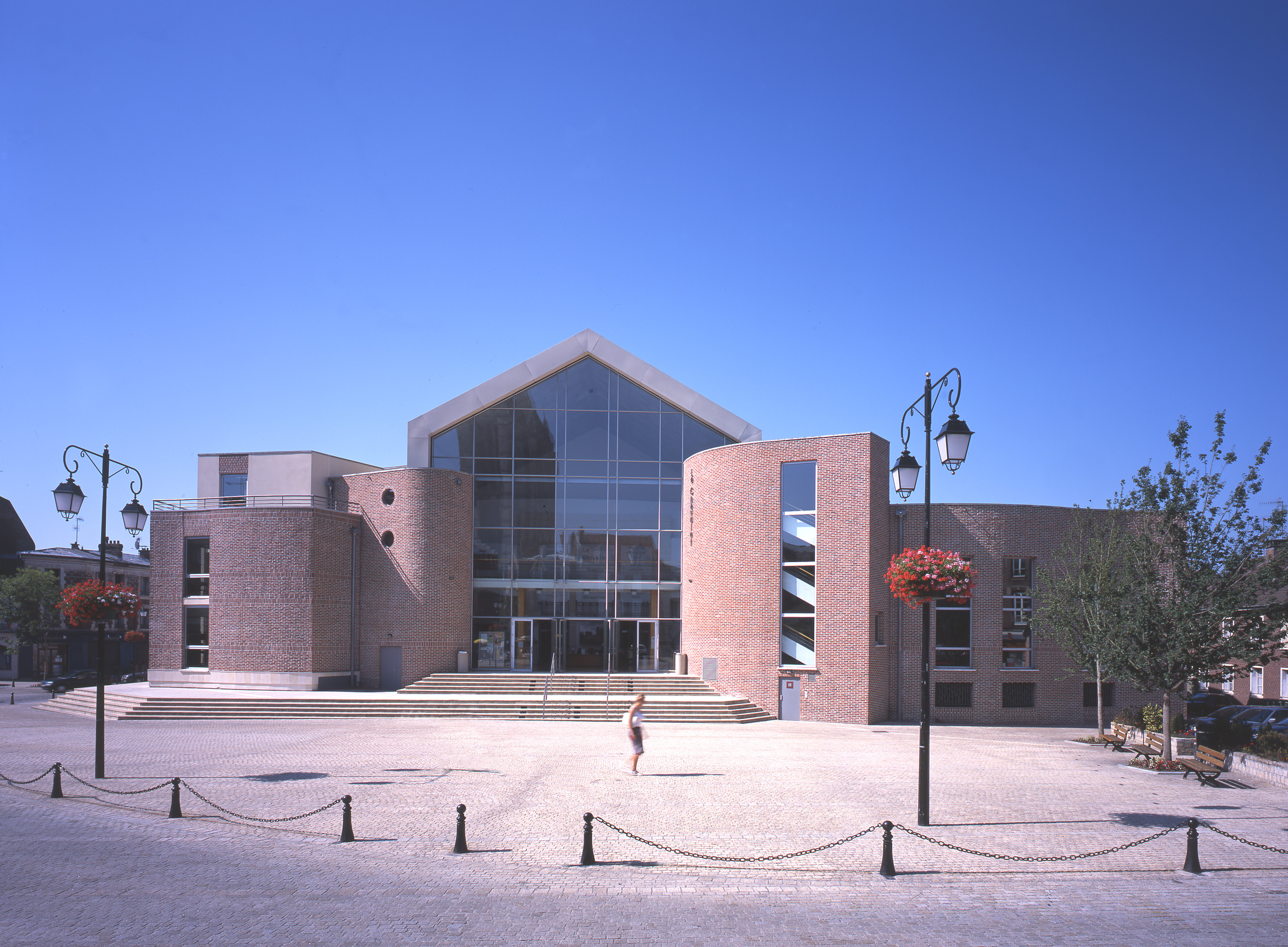 Théâtre du Chevalet - Médiathèque — Noyon