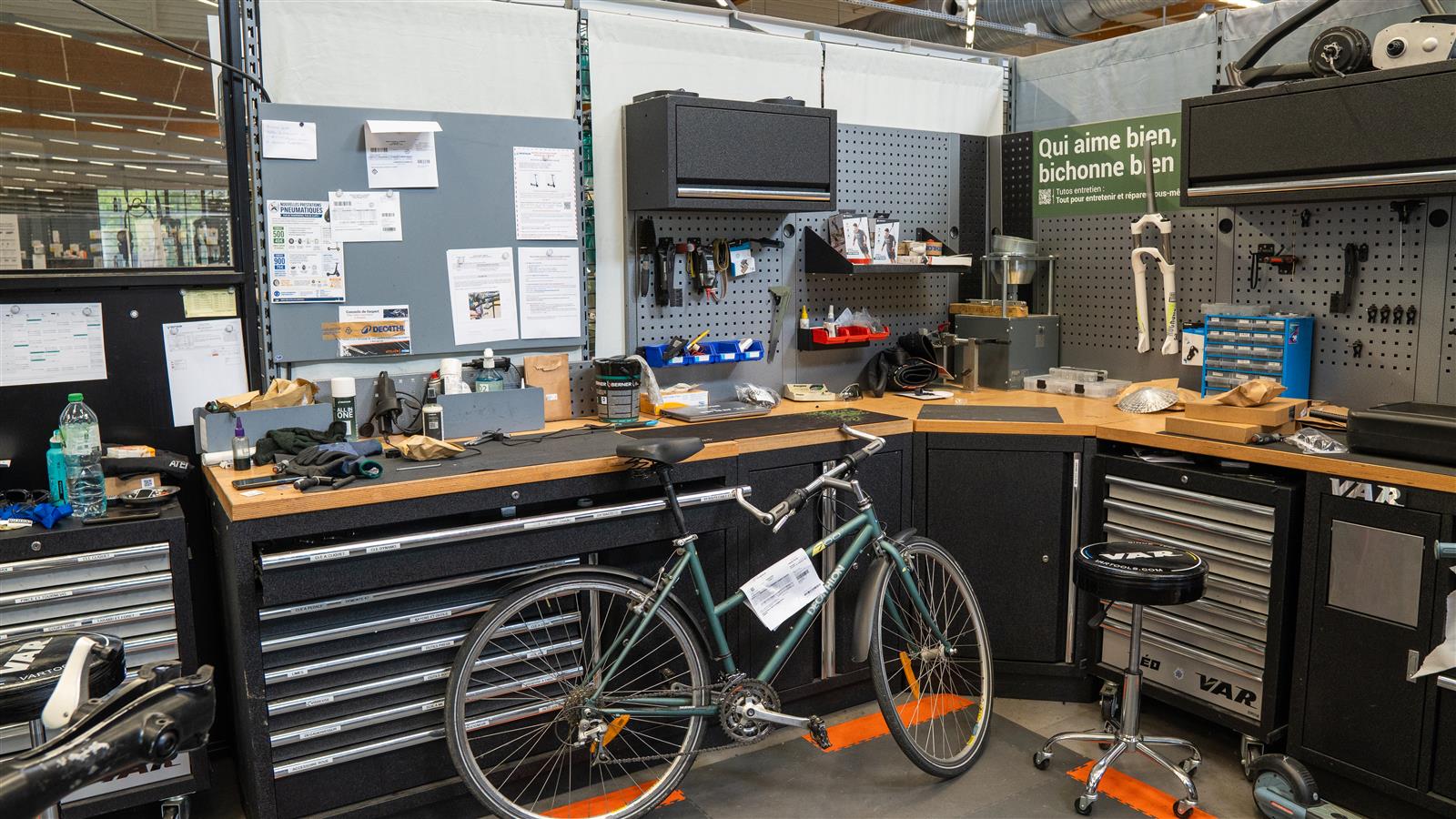 decathlon_atelier-reparation-velos