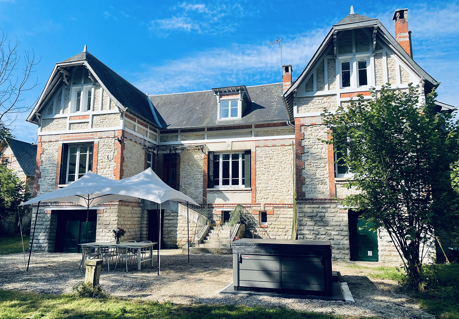 facade arriere spa SIM