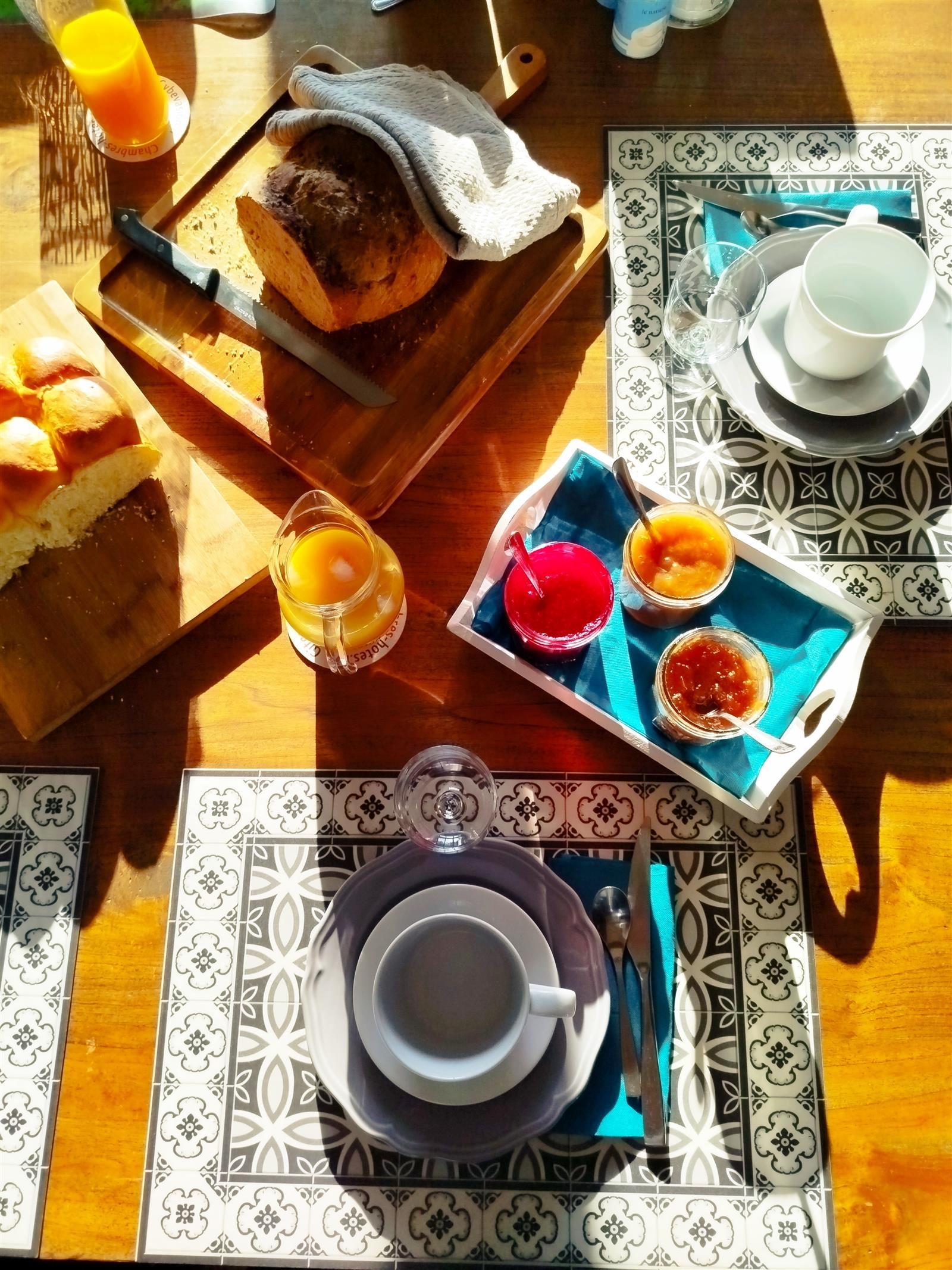 hébergement oise senlis chantilly en chambre d hotes avec petit dejeuner fait maison jardin et parking clos