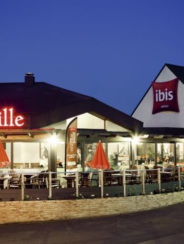 hotel-restaurant-ibis-senlis INT