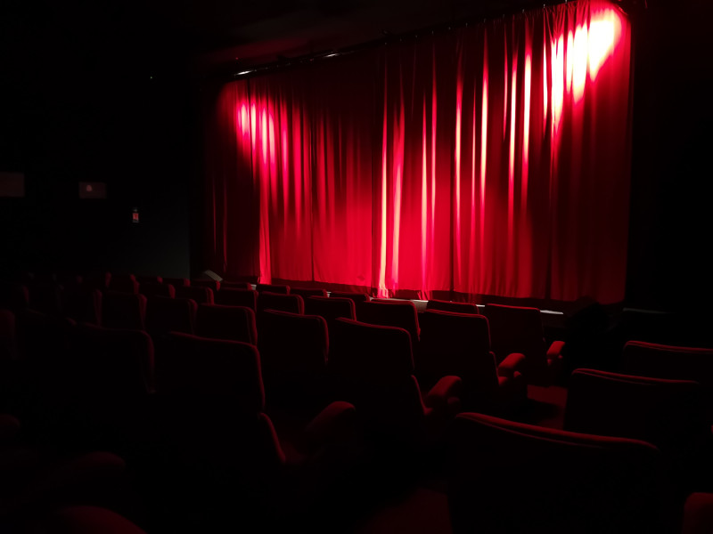 Théâtre à Moustaches