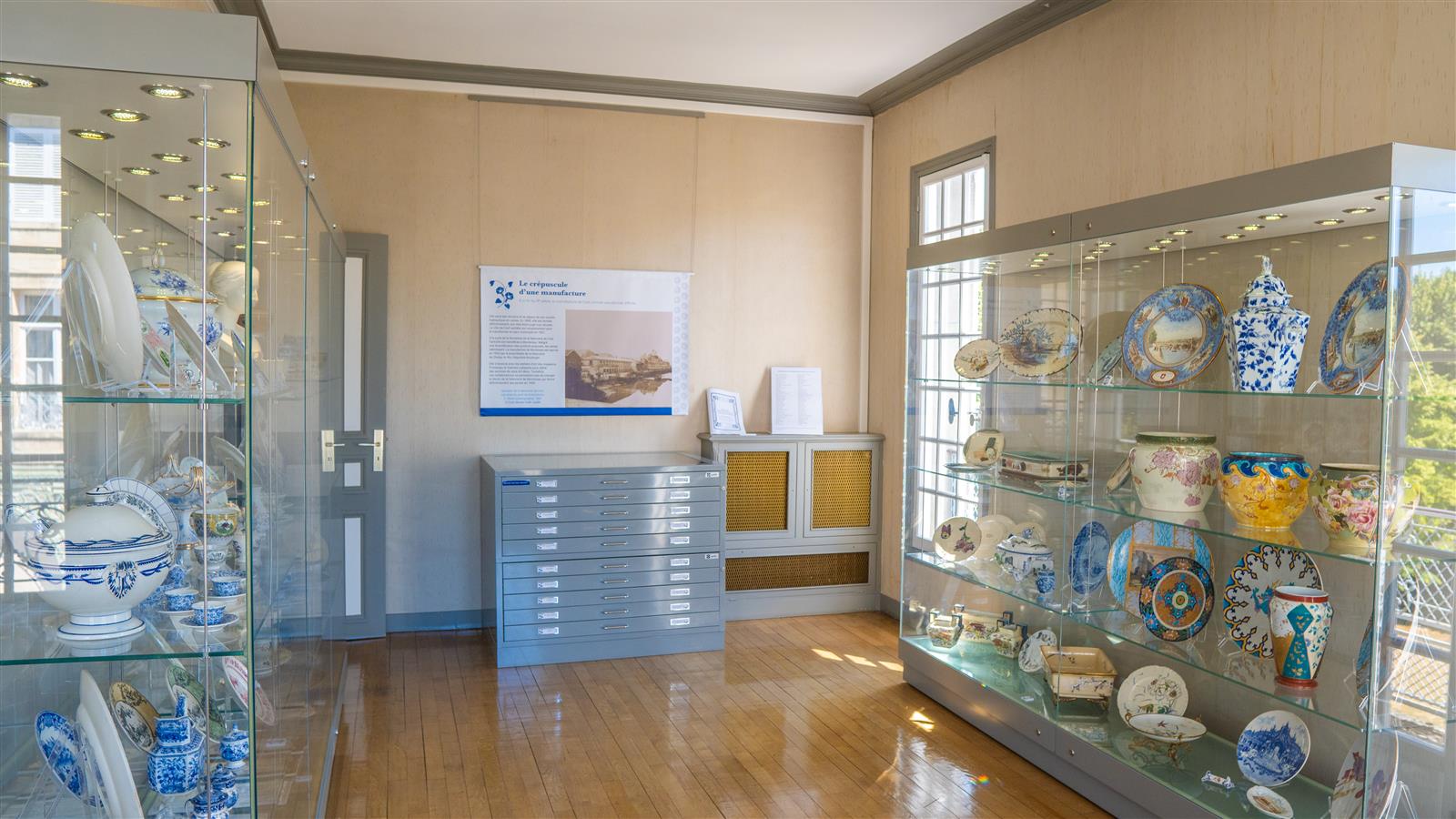 maison-faience_creil_salle exposition