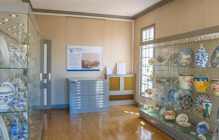 maison-faience_creil_salle exposition