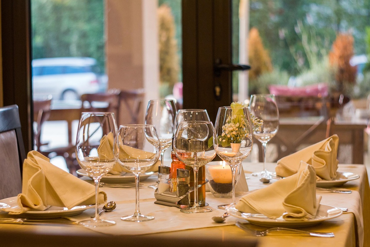neshom-restaurant-449952_1280