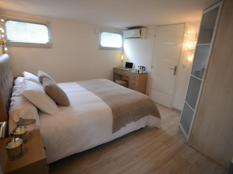 Les Charmes - Péniche privée_Site internet