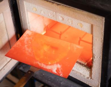 vitrification Anne de LA FORGE - EMailleur © credit photo Marion Saupin