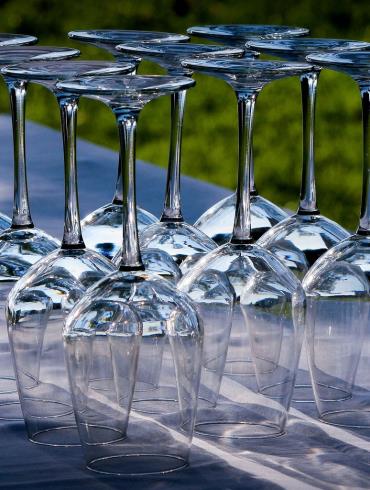 wine-glasses-176991_1280